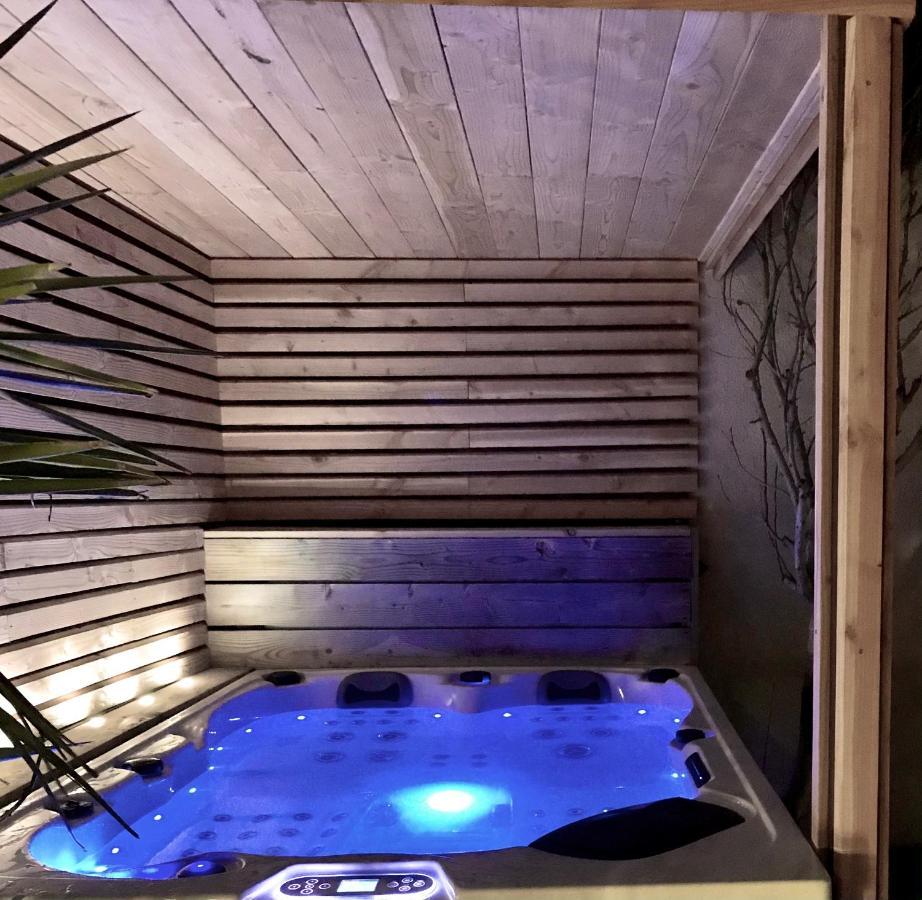 La Domitia - Maison D'Hotes, Massages & Bien-Etre Montbazin ภายนอก รูปภาพ