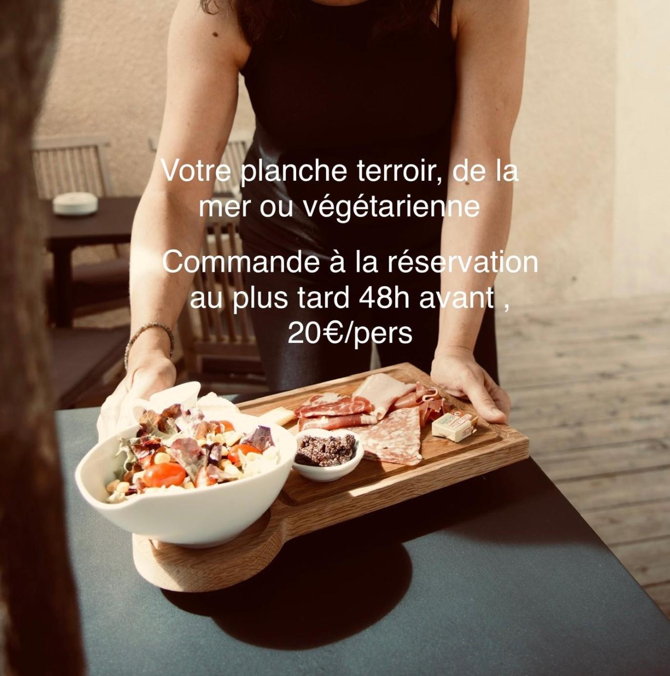 La Domitia - Maison D'Hotes, Massages & Bien-Etre Montbazin ภายนอก รูปภาพ