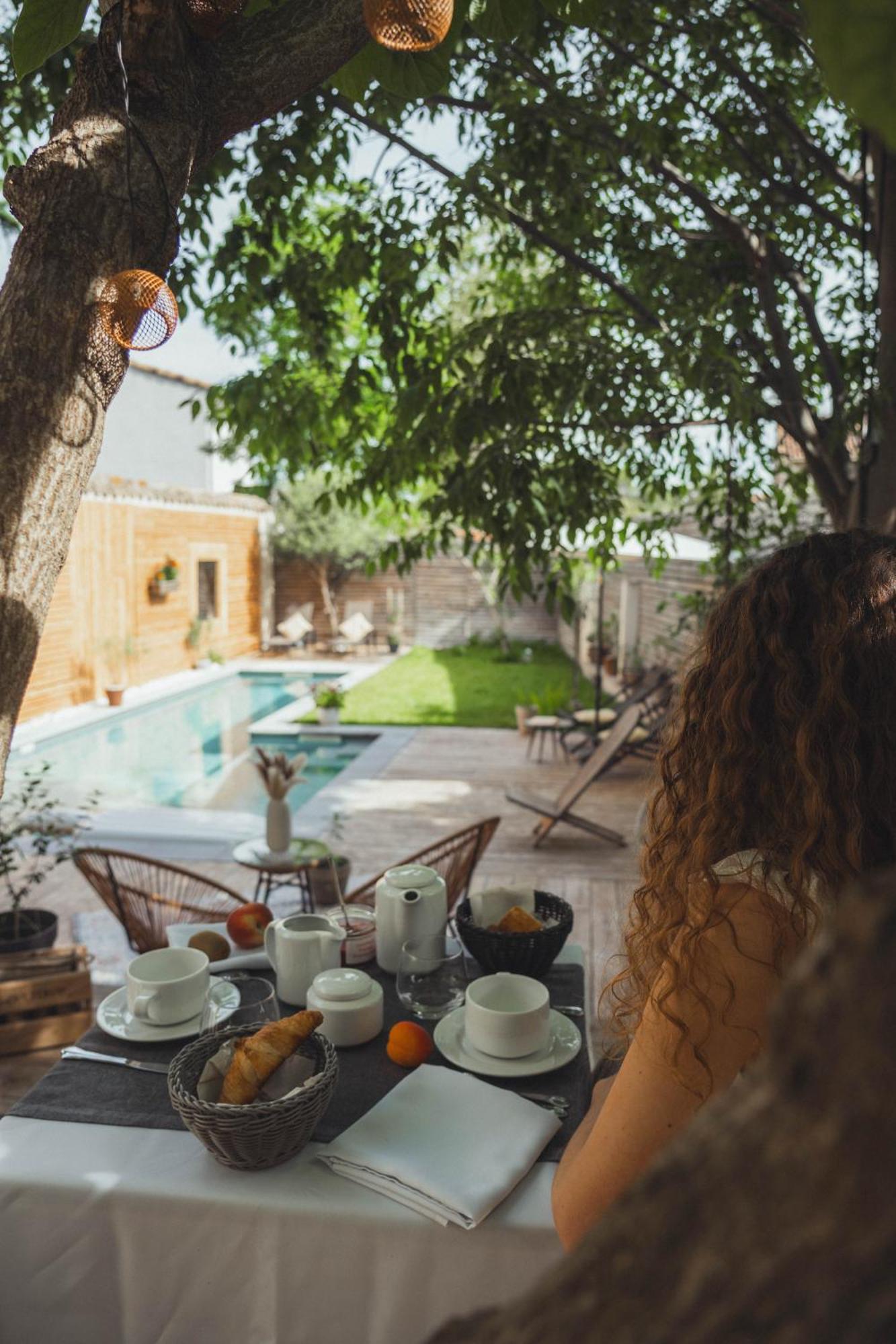 La Domitia - Maison D'Hotes, Massages & Bien-Etre Montbazin ภายนอก รูปภาพ