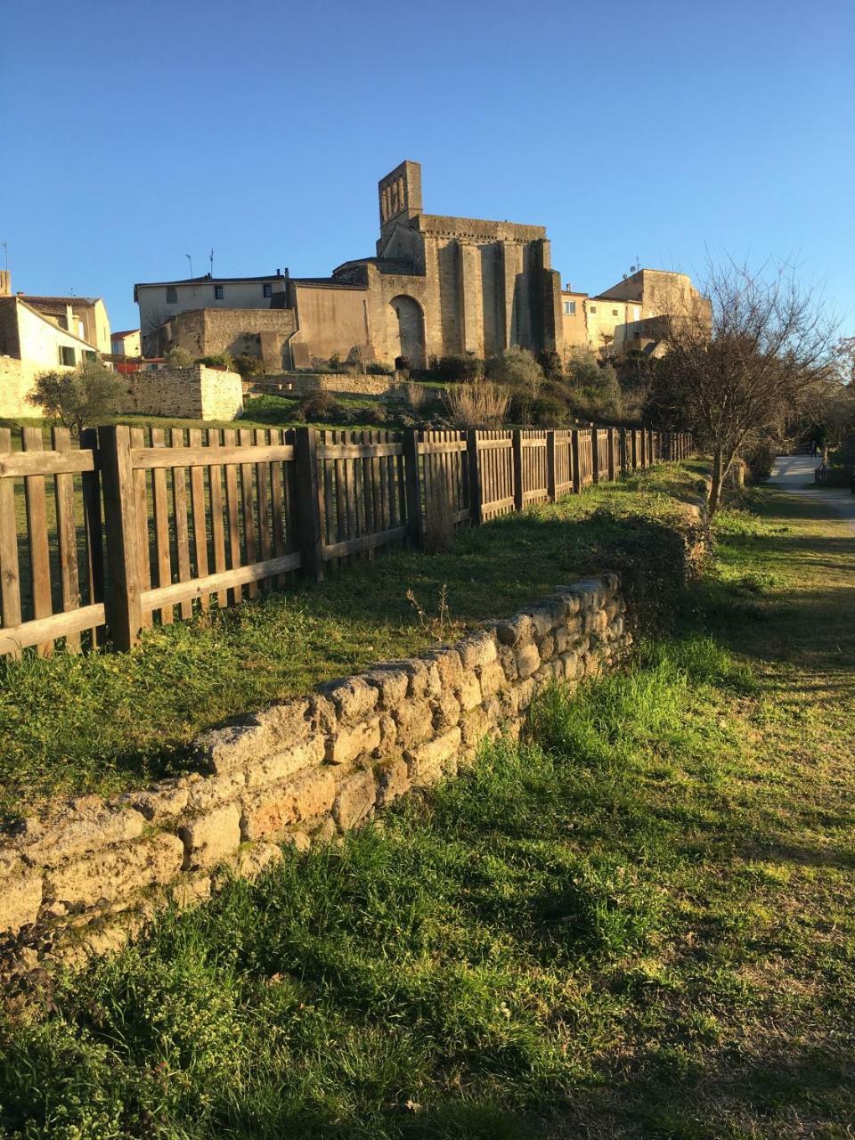 La Domitia - Maison D'Hotes, Massages & Bien-Etre Montbazin ภายนอก รูปภาพ