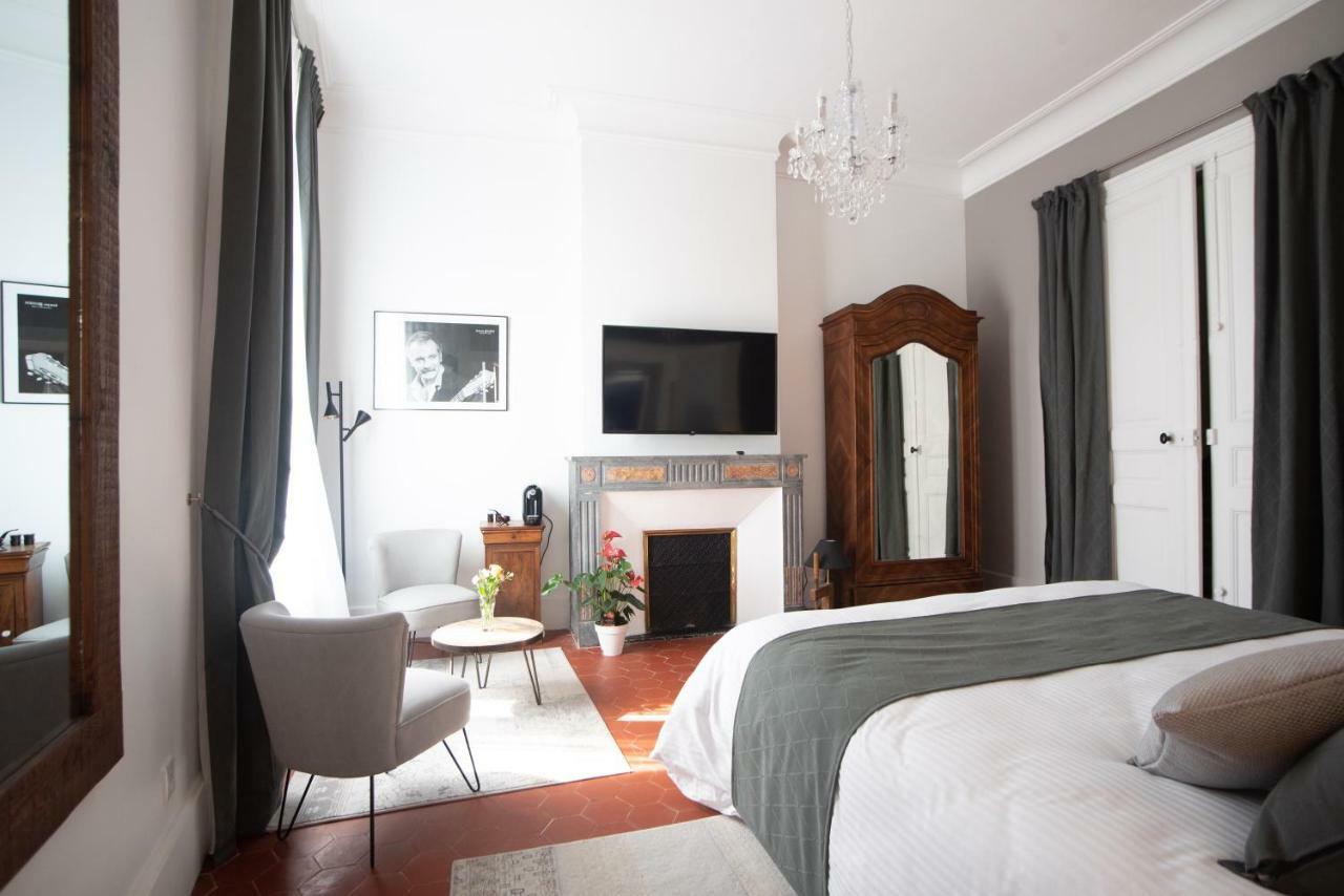 La Domitia - Maison D'Hotes, Massages & Bien-Etre Montbazin ภายนอก รูปภาพ