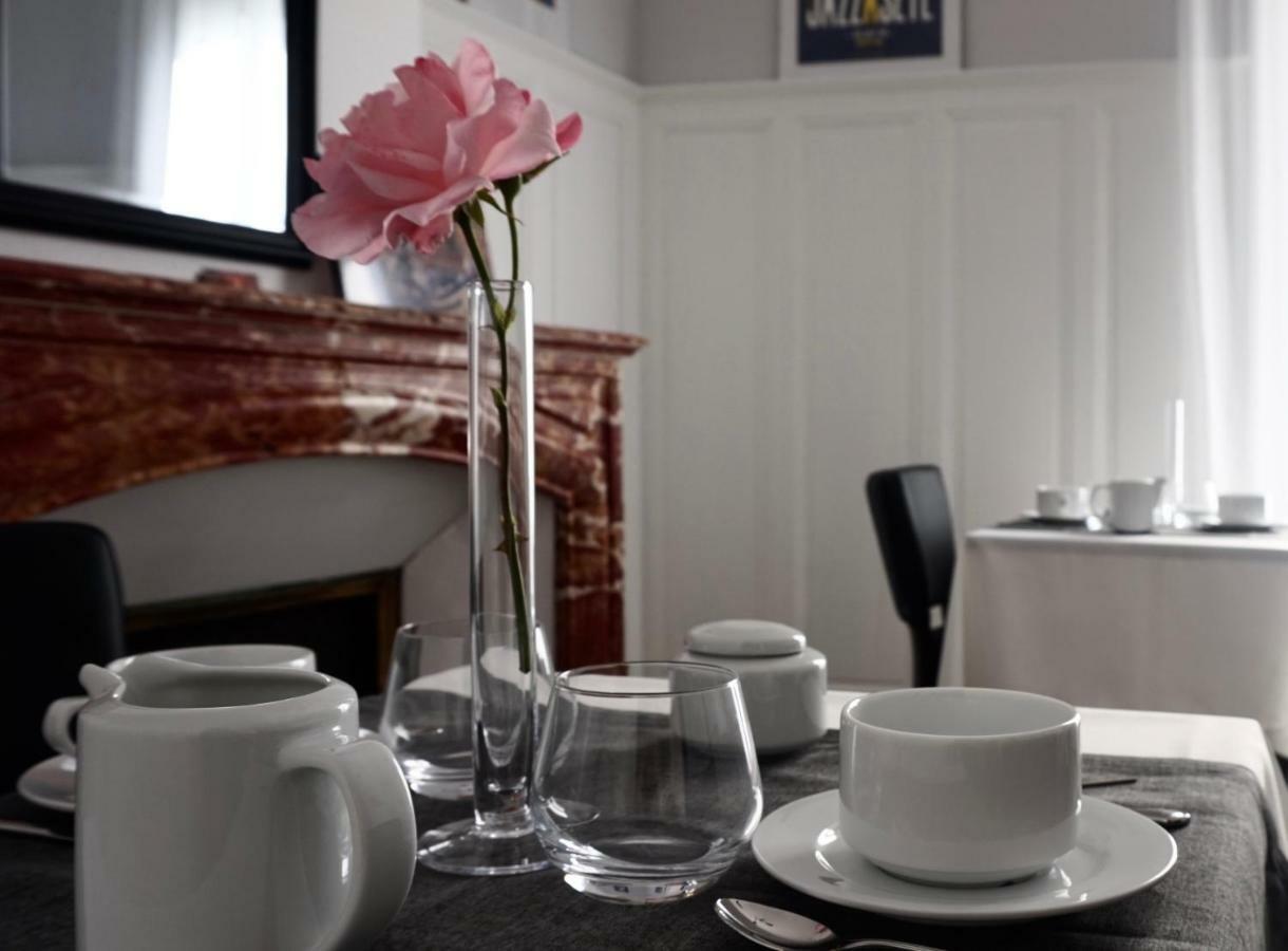 La Domitia - Maison D'Hotes, Massages & Bien-Etre Montbazin ภายนอก รูปภาพ